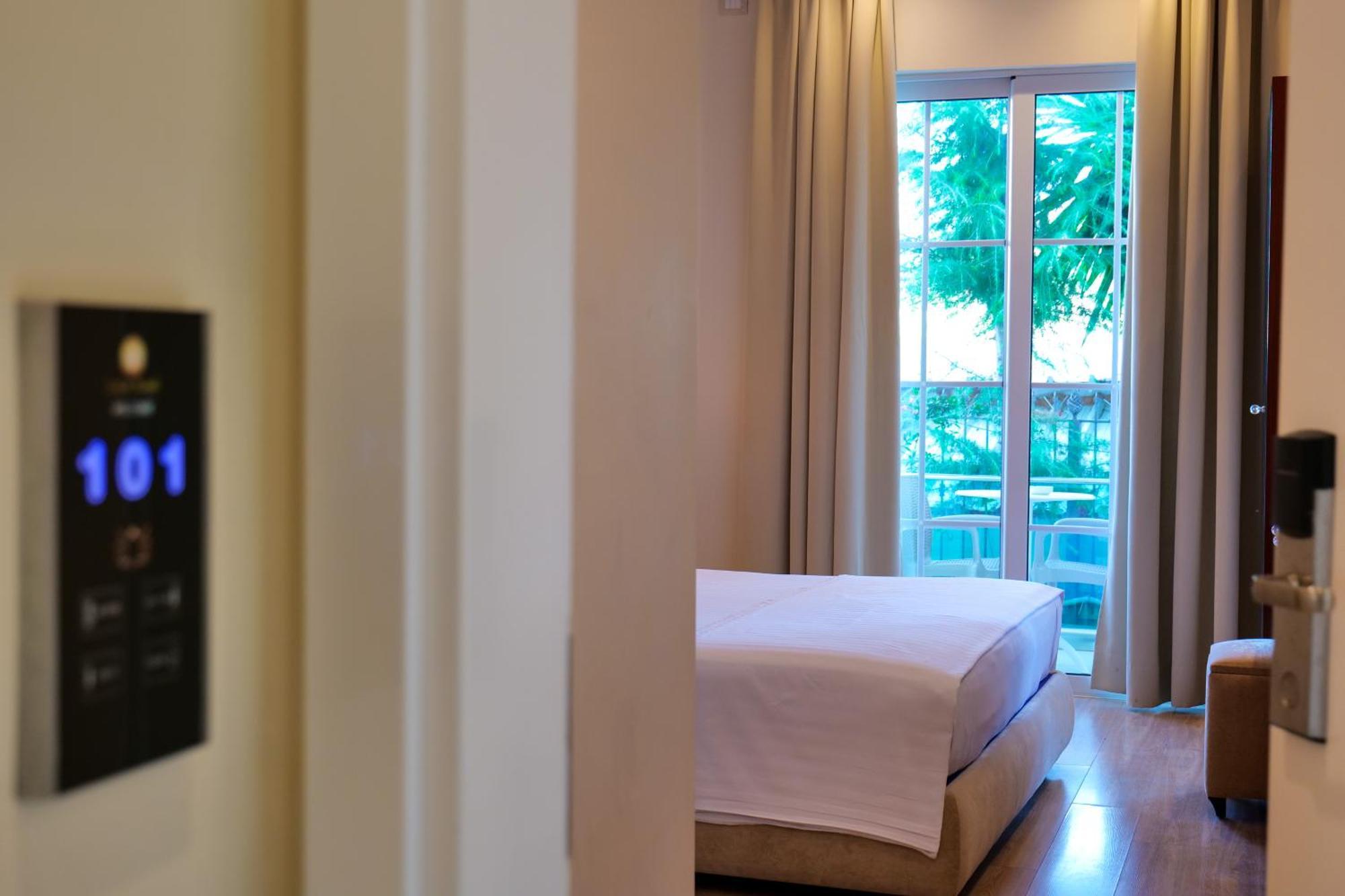 Hotel Luxury Ксаміл Екстер'єр фото