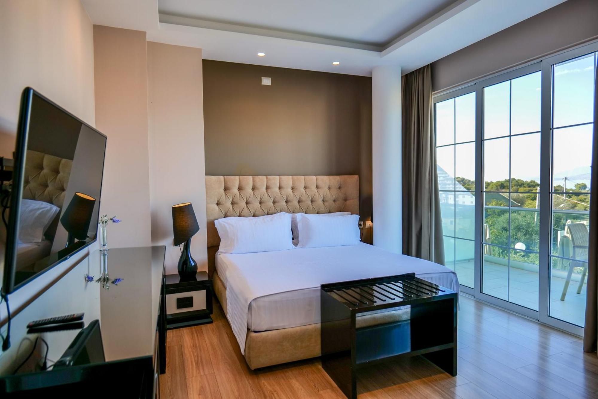 Hotel Luxury Ксаміл Екстер'єр фото