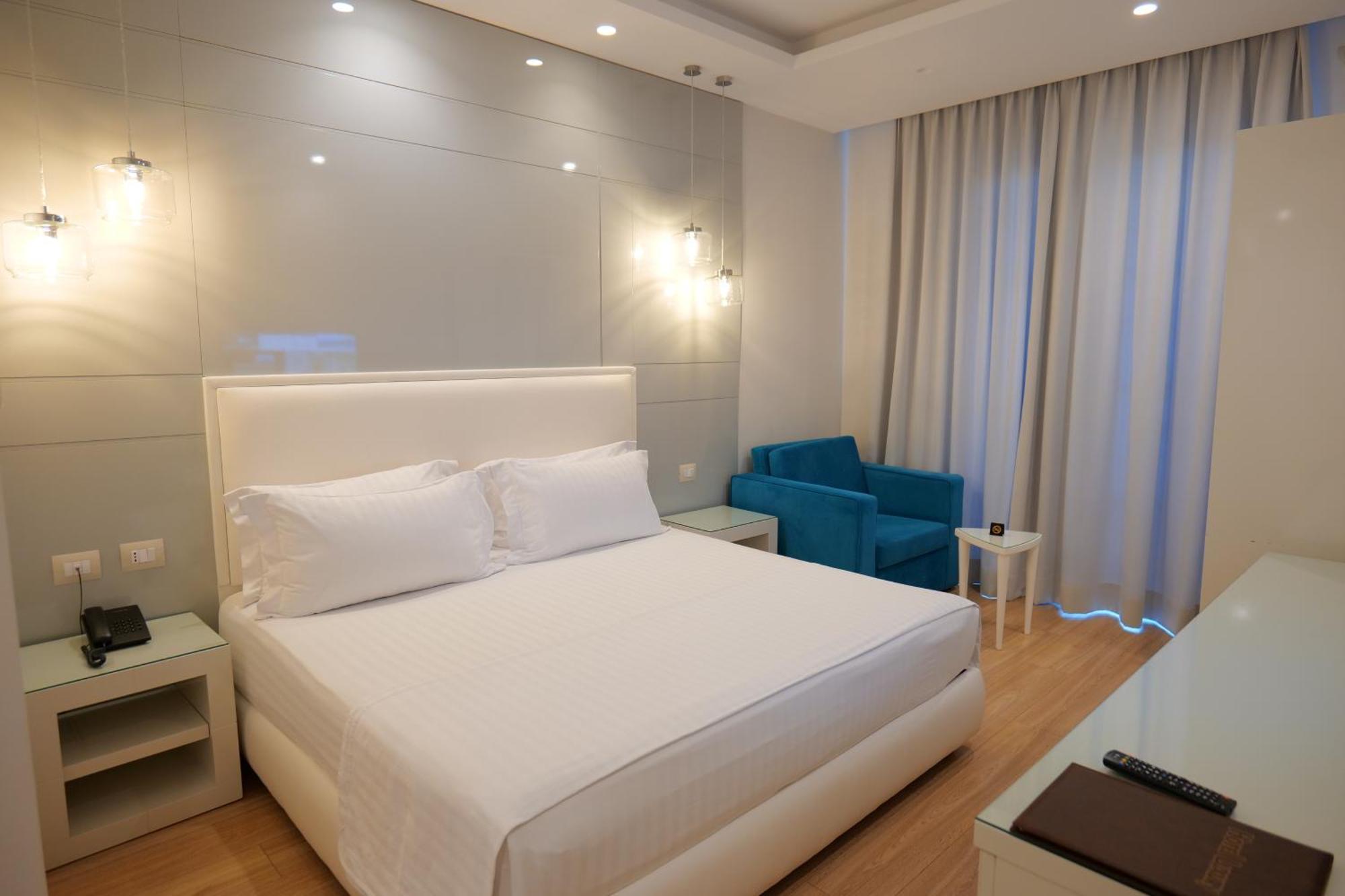 Hotel Luxury Ксаміл Екстер'єр фото