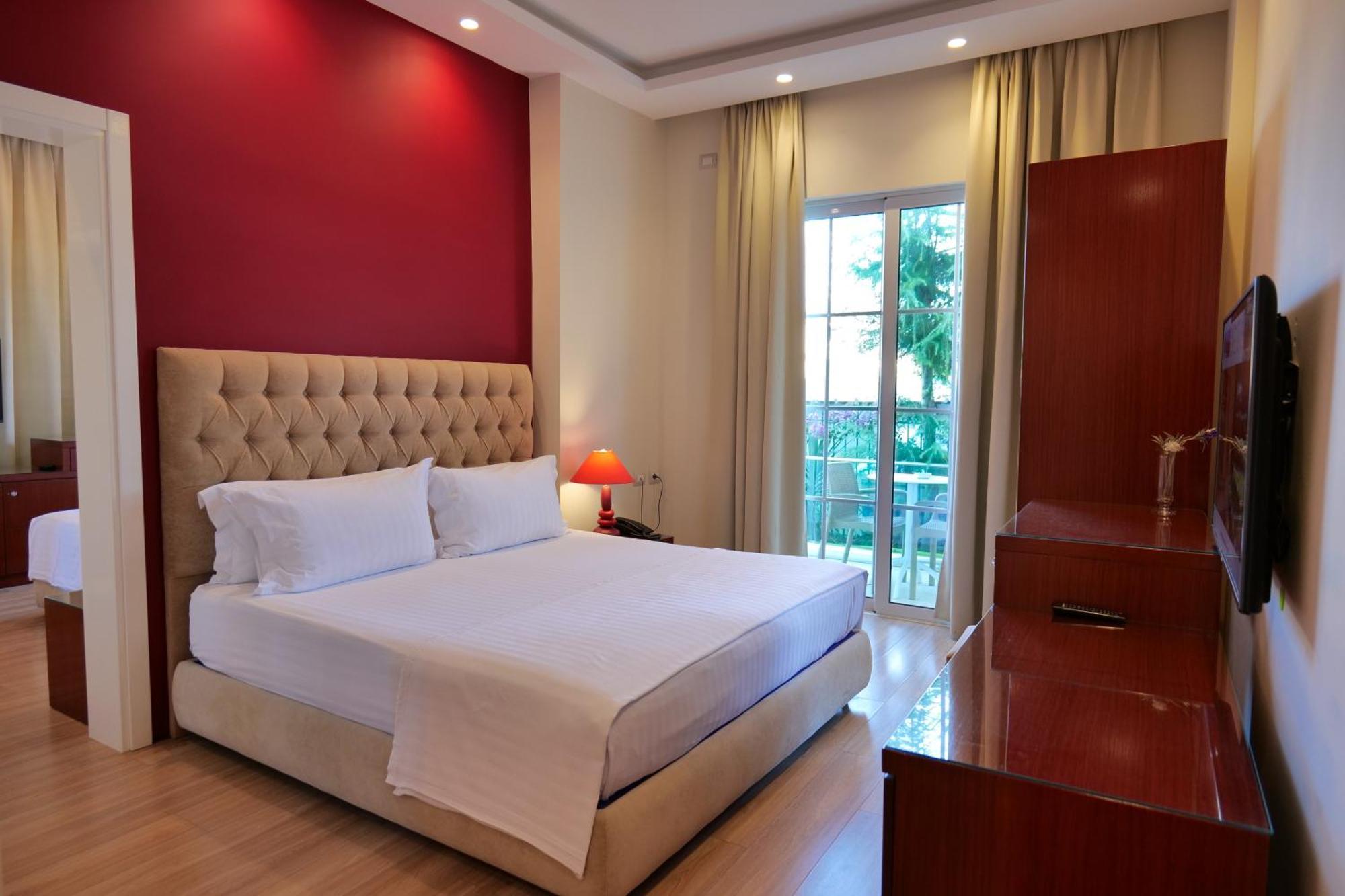 Hotel Luxury Ксаміл Екстер'єр фото
